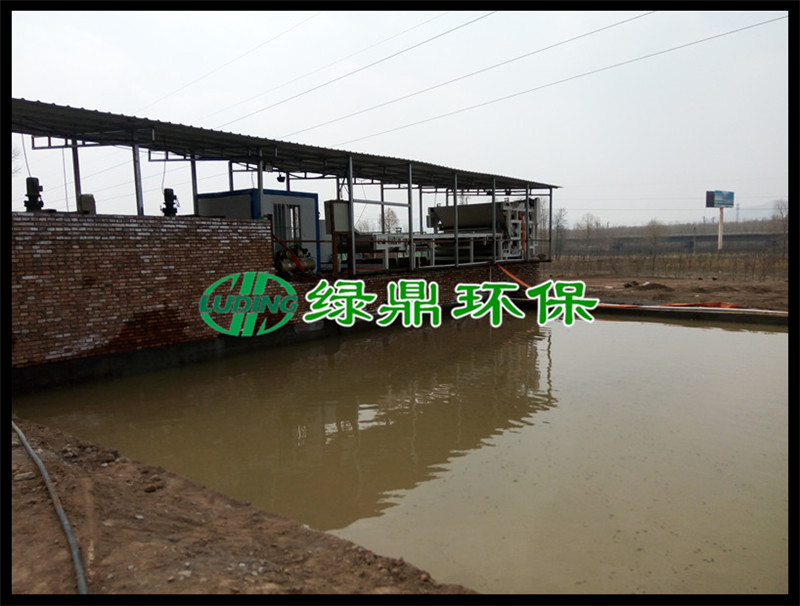 铁矿厂：带式压滤机应用处理案例现场 1
