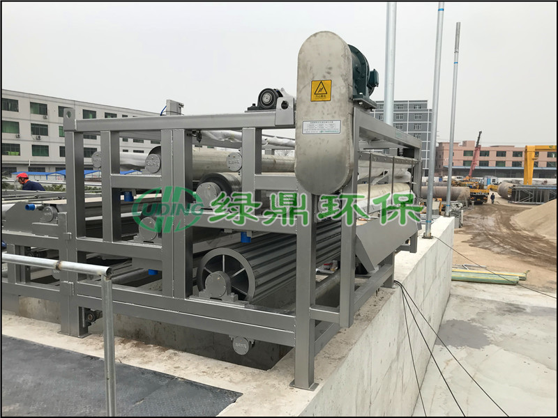 高速公路建设：带式压滤机处理建筑打桩泥浆的应用 5