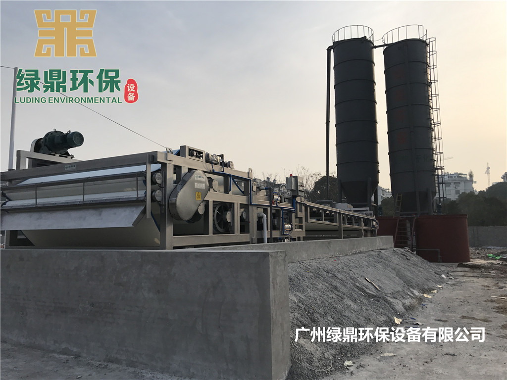 压滤机滤板全方面的介绍怎么应对压滤机的发热状况